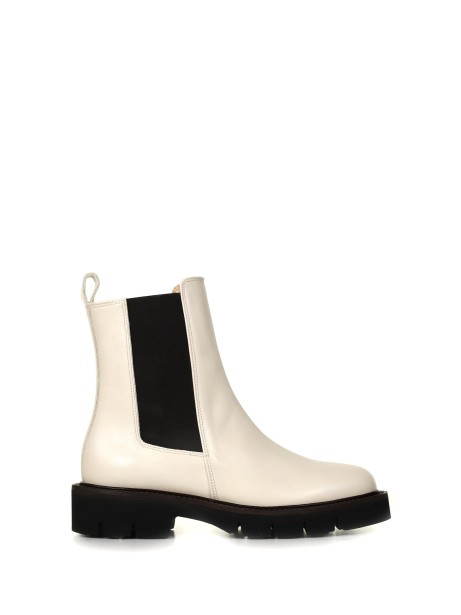 Beatles with contrasting bottom Beatles with contrasting bottom