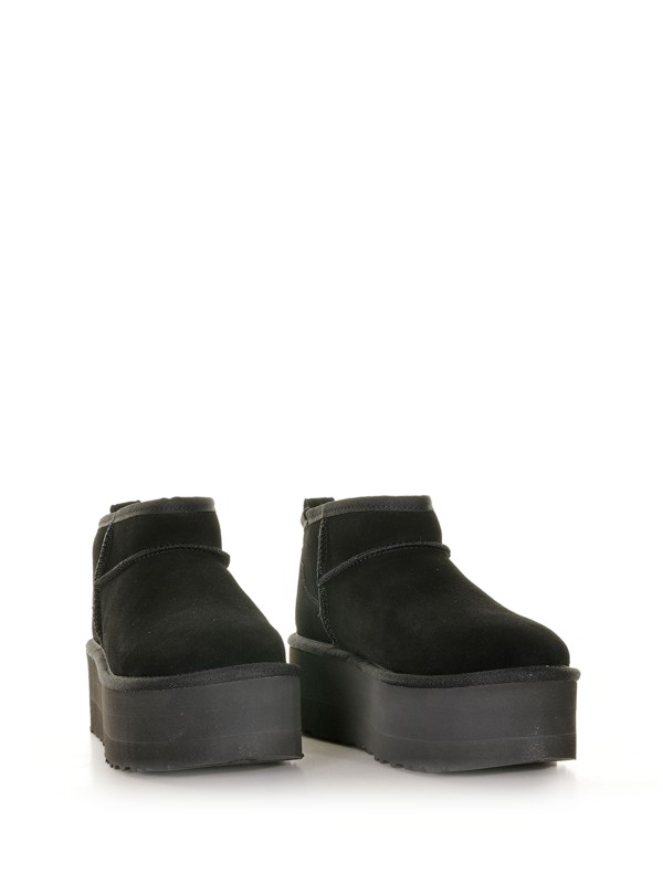 Classic Ultra Mini black platform boot