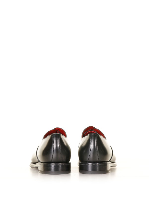 Leather Oxford with toe cap