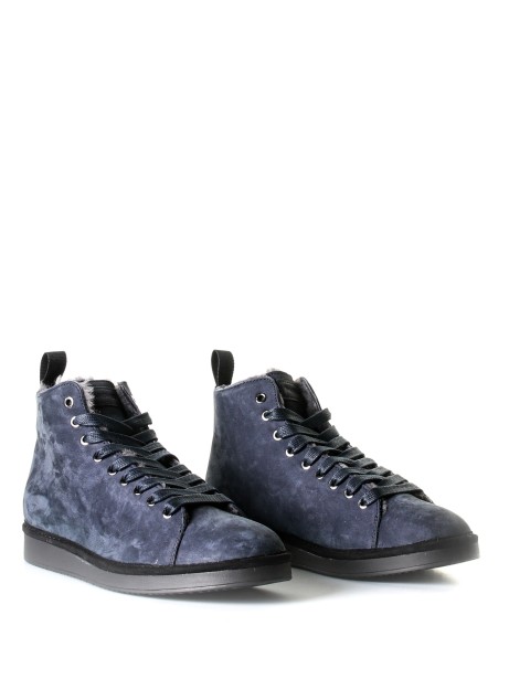 P01 Suede Ankle Boots 2