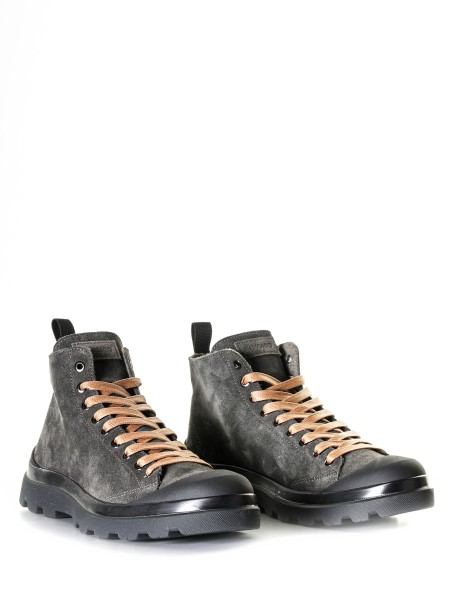 P03 suede ankle boot