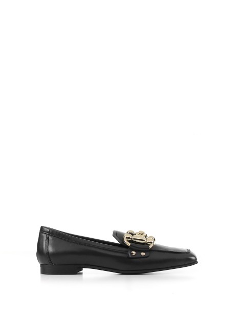 Leather loafer with accessory