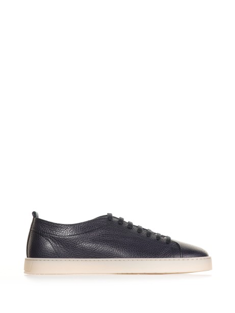 Leather sneaker and contrasting bottom Leather sneaker and contrasting bottom